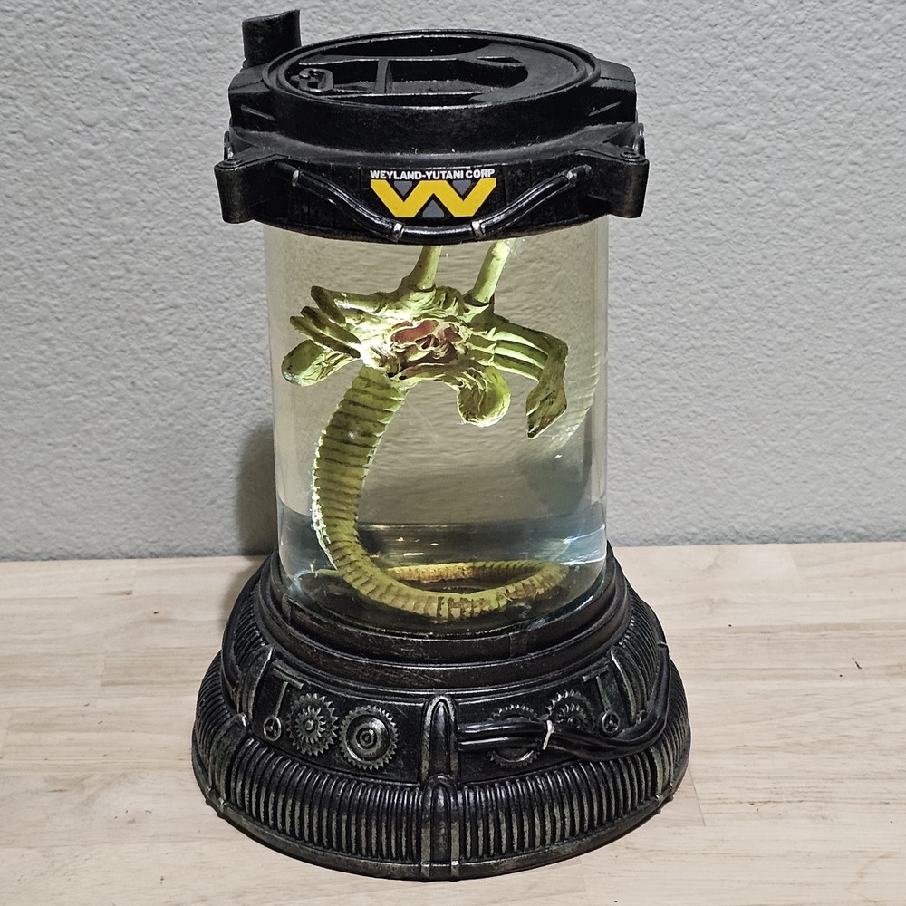 Bradford Exchange Alien Facehugger Specimen Collection Limited #A0030